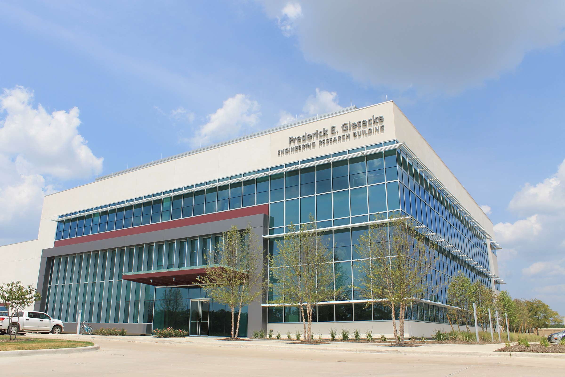 Exterior shot of Gieseck Engineering Research Building.
